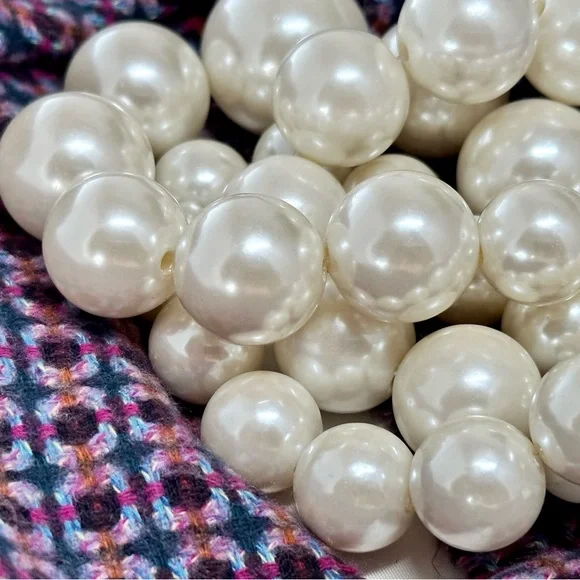 ***SOLD*** JEROLLIN PEARL CLUSTER Statement Necklace 17” VINTAGE Signed - Picture 12 of 16